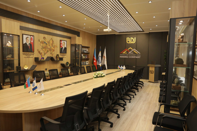 "Azerbaijan International Mining Company Limited" şirkətinin BDU-da xüsusi auditoriyası açılıb