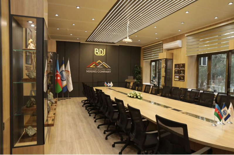 19 dekabr 2025- ci il tarixində saat 13:00-da BDU-nun Geologiya fakültəsində "Azerbaijan International Mining Company Limited" şirkətinin dəstəyi ilə yaradılmış xüsusi auditoriyanın açılışı olacaq