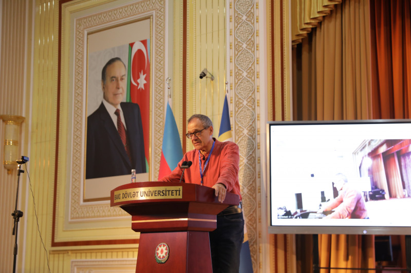 Rumıniyanın Milli Materiallar Fizikası İnstitutunun professoru BDU-da elmi seminar keçirib