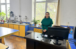 “Optika və molekulyar fizika” kafedrasının elmi seminarı keçirilib