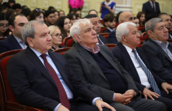 XALQ YAZIÇISI KAMAL ABDULLA İLƏ GÖRÜŞ