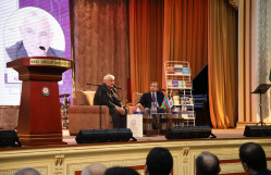 XALQ YAZIÇISI KAMAL ABDULLA İLƏ GÖRÜŞ