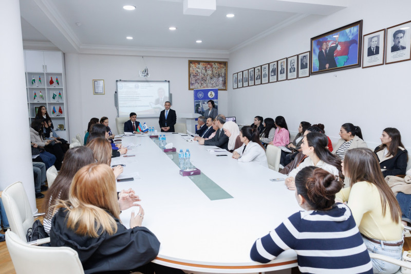 "ZƏLİMXAN YAQUB İRSİ" BÖLMƏSİNİN İCLASI