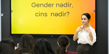 “Mediada gender həssas yanaşma: Jurnalistlər üçün praktiki alətlər” mövzusunda seminar