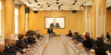 BDU-da “Güclü lider, güclü dövlətçilik, davamlı inkişaf" mövzusunda dəyirmi masa keçirilib