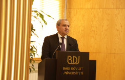 BDU-da “Güclü lider, güclü dövlətçilik, davamlı inkişaf" mövzusunda dəyirmi masa keçirilib
