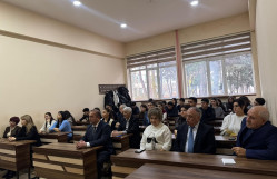 “Heydər Əliyev-Qəlbimizdə yaşayan irs, yolumuza işıq tutan ad” mövzusunda tədbir keçirilib