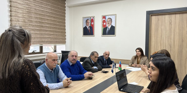 “Azərbaycanda yazıçı-publisistika məktəbləri və müasirlik” mövzusunda elmi seminar