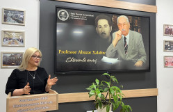 PROFESSOR ABUZƏR XƏLƏFOVA HƏSR OLUNMUŞ SEMİNAR