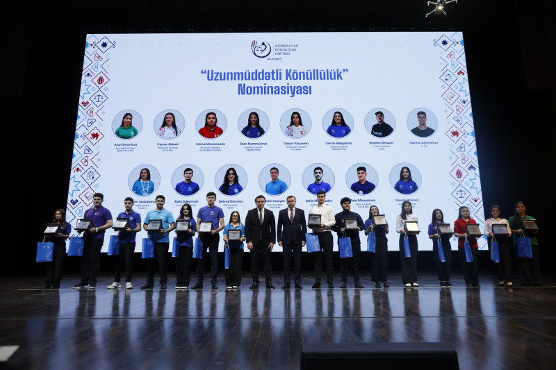 “BDU könüllüləri” təşkilatının aktiv üzvləri təltif olunublar