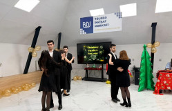 31 dekabr - Dünya Azərbaycanlılarının Həmrəyliyi Günü və Yeni il münasibətilə tədbir keçirildi