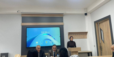 "Qətran Təbrizinin "Divan"ının leksikası: struktur-semantik və linqvokulturoloji təhlil"