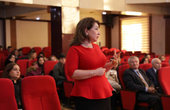 BDU-da zəif qarşılıqlı təsirlərin sintetik kimyada tətbiqi öyrənilir