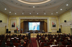 BDU-da tanınmış alim, şair, professor Mahirə Nağıqızı ilə görüş