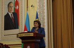 BDU-da tanınmış alim, şair, professor Mahirə Nağıqızı ilə görüş