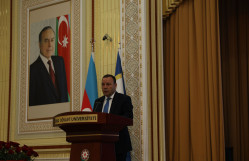 BDU-da tanınmış alim, şair, professor Mahirə Nağıqızı ilə görüş