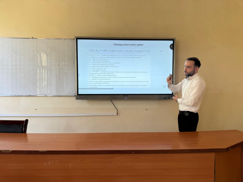 Fizika fakültəsində növbəti elmi seminar keçirilib