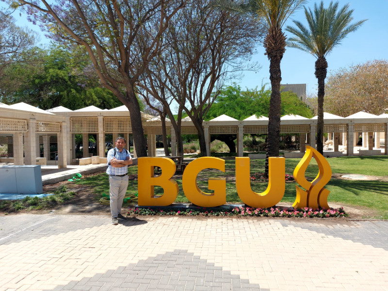 Fizika fakültəsinin əməkdaşı İsraildə elmi ezmiyyətdə olub