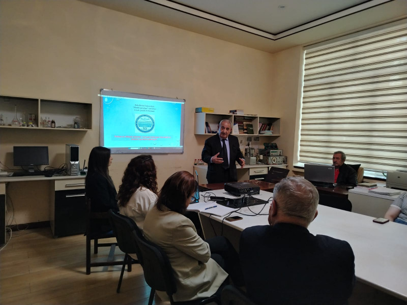 Maddə quruluşu kafedrasında elmi seminar keçirilib