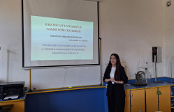 Nəzəri fizika kafedrasında magistrantlarının dissertasiya işlərinin ilkin müzakirəsi keçirilib