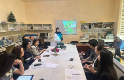 Maddə quruluşu kafedrasının seminarında magistrantların məruzələri dinlənilib