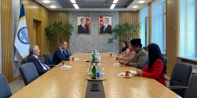 İndoneziyanın Şərif Hidayətullah Cakarta Dövlət İslam Universitetinin nümayəndə heyəti BDU-da