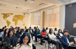 “BDU qocaman müəllimlərin gözü ilə”: Professor İzzət Rüstəmovla görüş