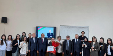 "Heydər Əliyev-Dövlətçilik məfkurəsinin və Xilaskarlıq missiyasının ulu zirvəsi" adlı tədbir keçiirlib