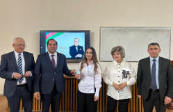 "Heydər Əliyev-Dövlətçilik məfkurəsinin və Xilaskarlıq missiyasının ulu zirvəsi" adlı tədbir keçiirlib