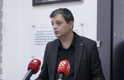 Professor Qulu Məhərrəmliyə “Şirməmməd Hüseynov” mükafatı təqdim olunub