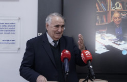 Professor Qulu Məhərrəmliyə “Şirməmməd Hüseynov” mükafatı təqdim olunub