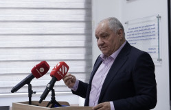 Professor Qulu Məhərrəmliyə “Şirməmməd Hüseynov” mükafatı təqdim olunub