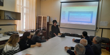 Fiziki elektronika kafedrasının elmi seminarı keçirilib