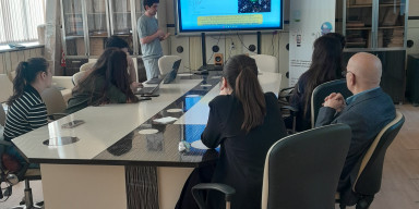 Fizika fakültəsi Gənc Alimlər Şurasının seminarı keçirilib