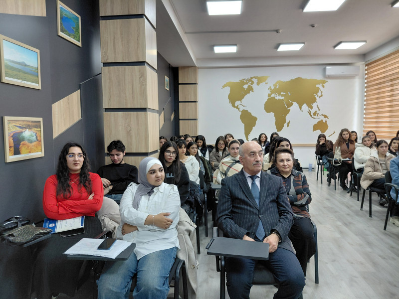 Coğrafiya fakültəsində “Pitching” və təqdimat bacarıqları” mövzusunda ustad dərsi keçirilib