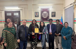 Orta Şərq dilləri və ədəbiyyatı kafedrasının əməkdaşı Pakistan İslam Respublikasının Lahor şəhərində elmi seminarda iştirak edib