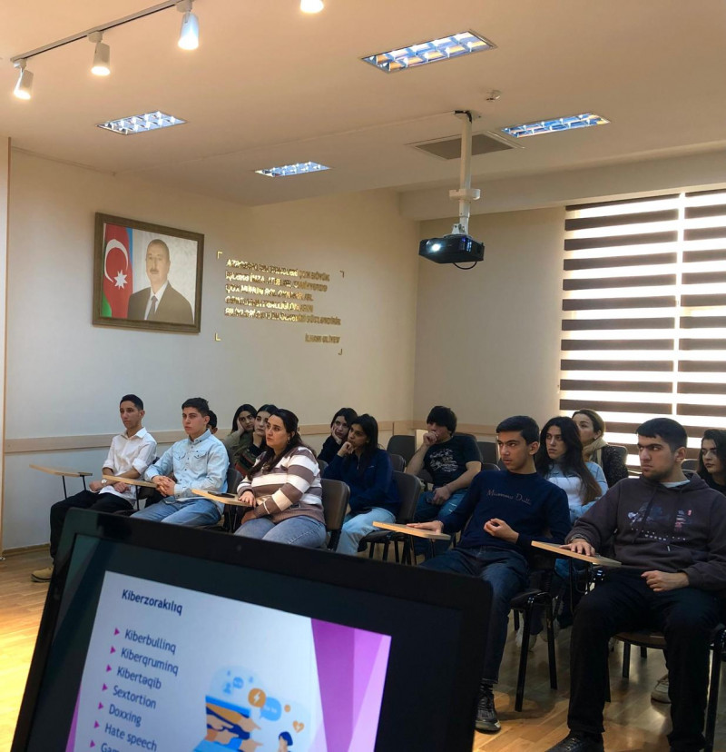 "Gənclər arasında mobil telefon asılılığı" adlı tədbir keçirilib