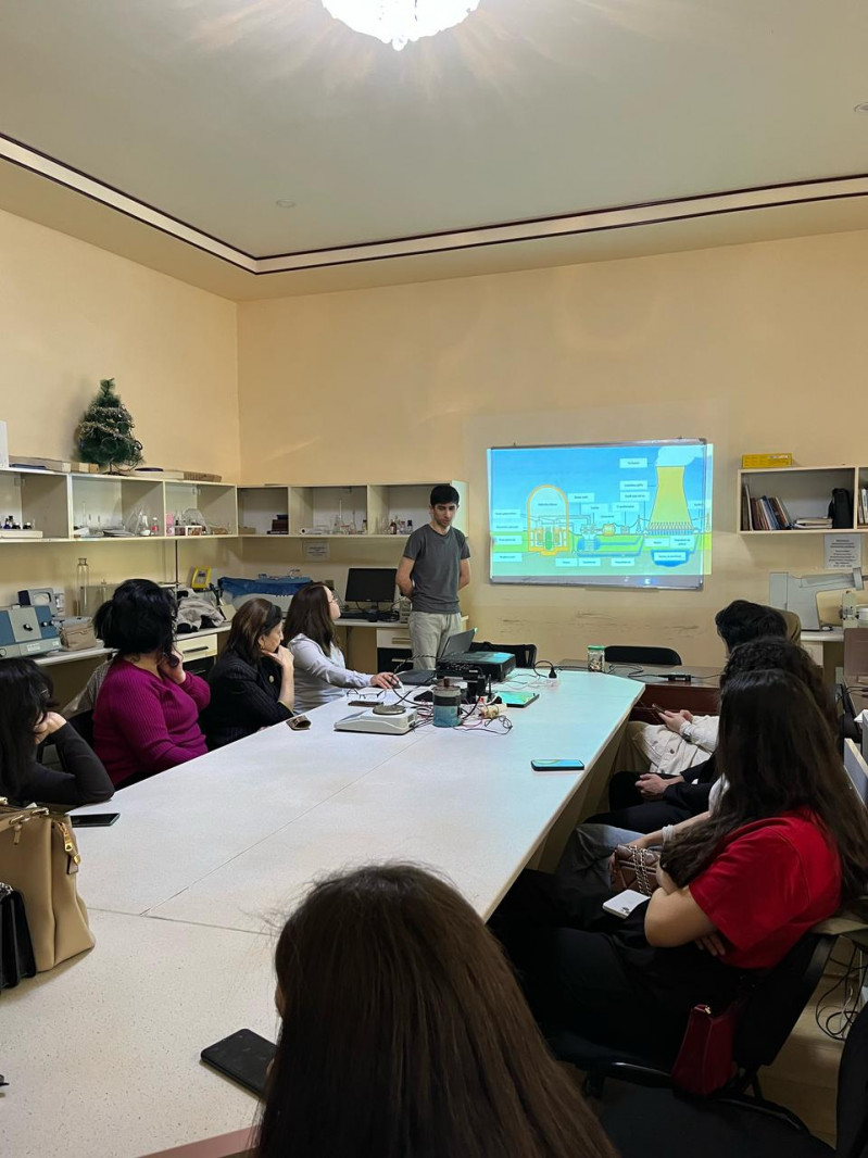 Maddə quruluşu kafedrasında elmi seminar keçirilib