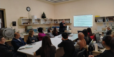 Maddə quruluşu kafedrasının elmi seminarı keçirilib