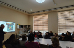 Maddə quruluşu kafedrasının elmi seminarı keçirilib