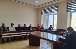 Fizika fakültəsinin doktorantları ilə görüş keçirilib