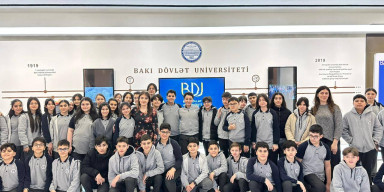 “Gənc istedadlar” liseyinin şagirdləri BDU-nun elmi-tədqiqat mühiti ilə tanış olurlar