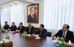 Müdafiə Sənayesi Nazirliyi və BDU arasında universitet-sənaye tərəfdaşlığı müzakirə edilib