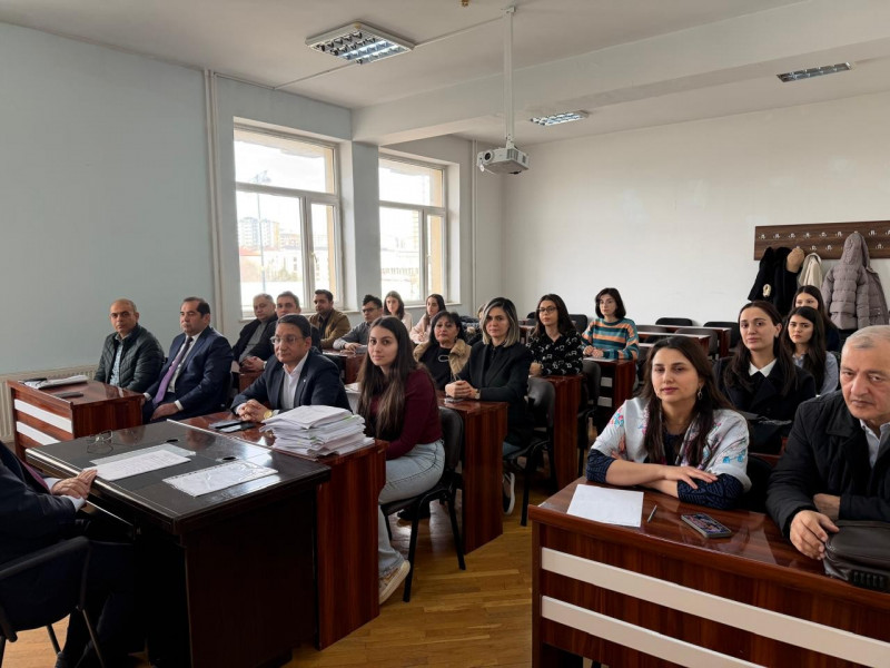 BDU-da əmək hüququnda süni intellektin tətbiqi problemlərinə dair araşdırmalar aparılır