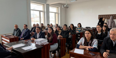 BDU-da əmək hüququnda süni intellektin tətbiqi problemlərinə dair araşdırmalar aparılır