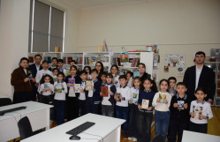 BDU Tərtərdəki bir sıra ümumtəhsil müəssisələrinin kitabxanalarına kitablar hədiyyə edib