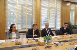 Macarıstanın Azərbaycandakı səfiri və Pannoniya Universitetinin rektoru BDU-da