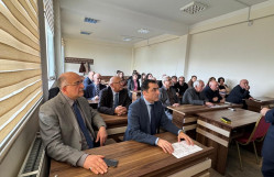 BDU-da ikinci tərtib hiperbolik tənliklərə dair araşdırmalar davam etdirilir