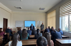 BDU-da ikinci tərtib hiperbolik tənliklərə dair araşdırmalar davam etdirilir