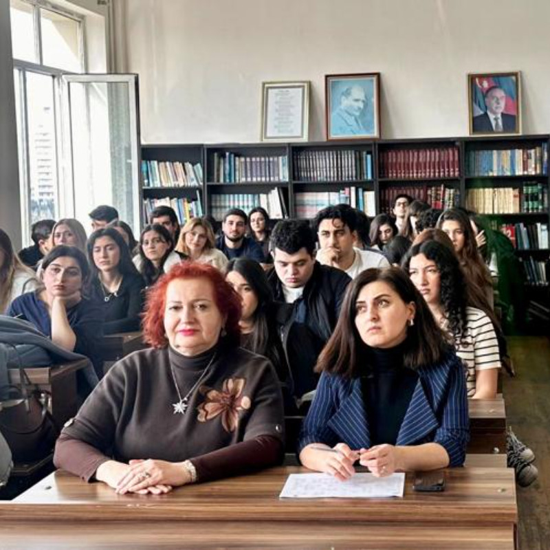 Anar Eyyubov “Qafqaz Müasir Geosiyasi Şəraitdə” mövzusunda elmi məruzə ilə çıxış etmişdir